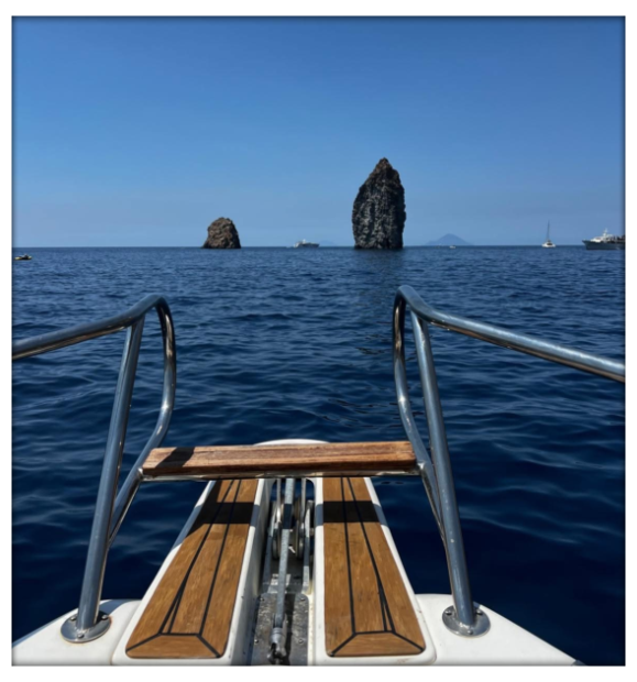 gommone noleggio isole eolie